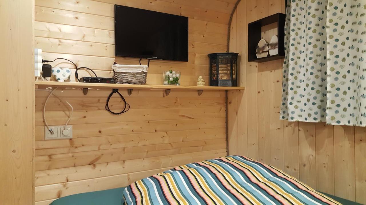 Ma roulotte sous les chênes- Au naturel Raon-aux-Bois Exterior foto