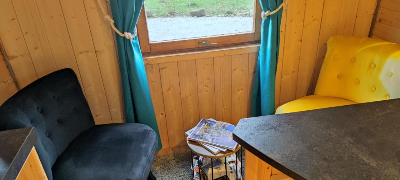 Ma roulotte sous les chênes- Au naturel Raon-aux-Bois Exterior foto